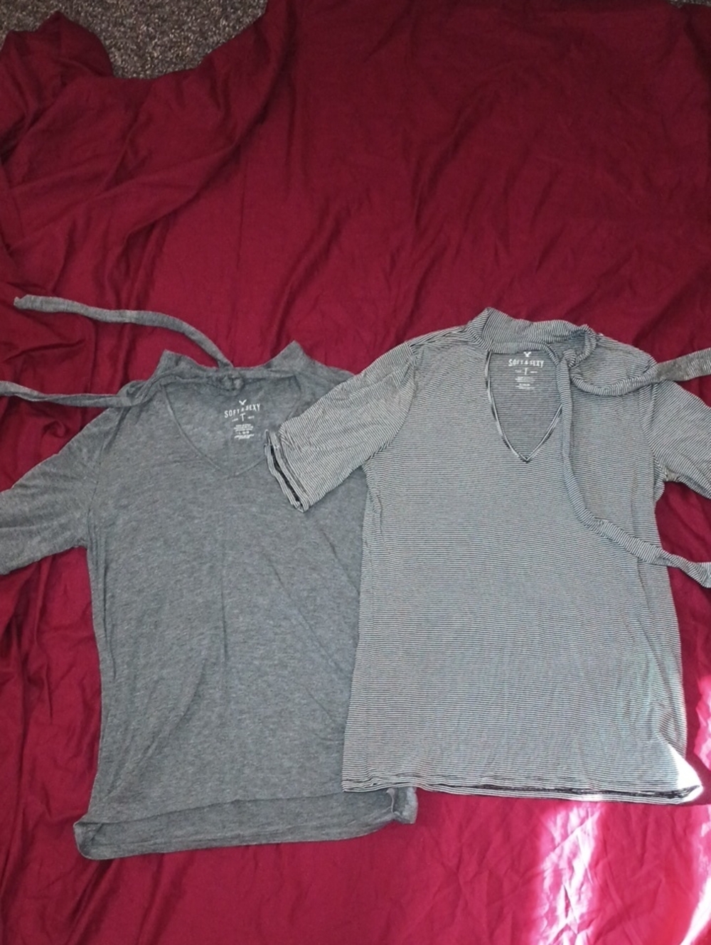 American Eagle Outfitters Soft & Sexy V-Neck Tops Womans Size L Tie Neck